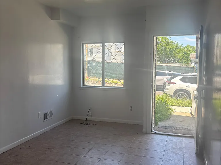 286 Steuben St #1 — Photo 3