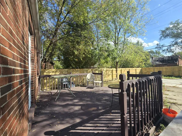 15058 Cedargrove St, Detroit, MI 48205