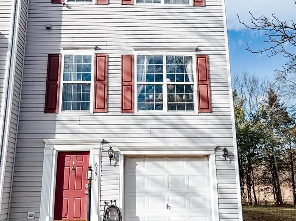 6151 Newton Ln, Bealeton, VA 22712