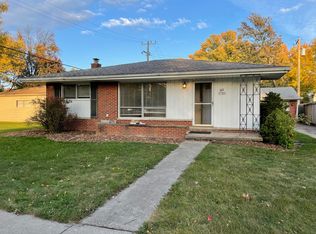 350 Lyons Dr, Troy, MI 48083