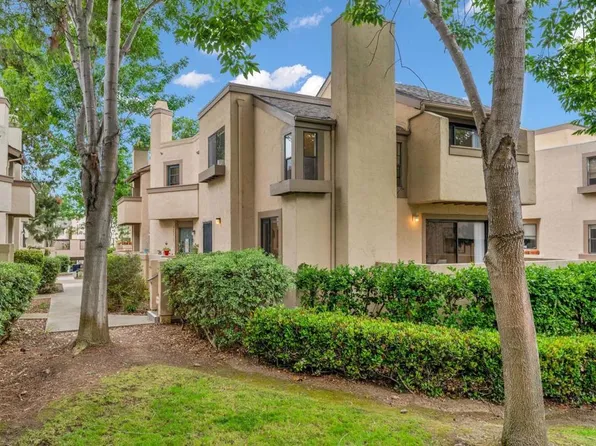 3235 Via Alicante Unit 52, La Jolla, CA 92037