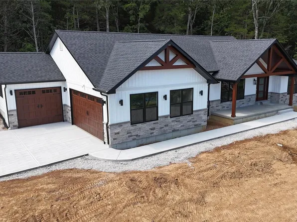 10415 Lake Crest Dr, Hillsboro, MO 63050