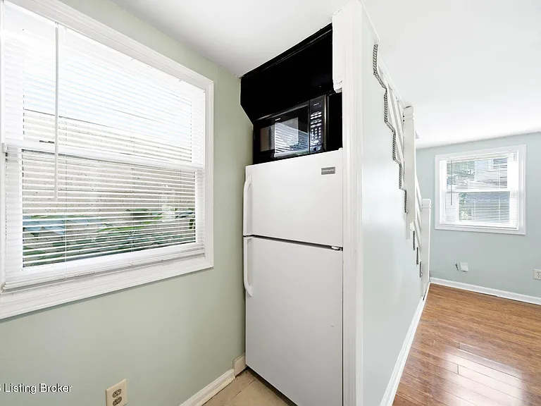 1049 Dixon Ave #2 — Photo 12
