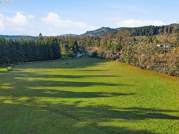 3rd image of 38961 Place Rd