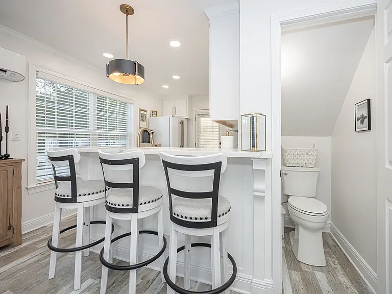 1102 Stanfield Point Rd — Photo 44