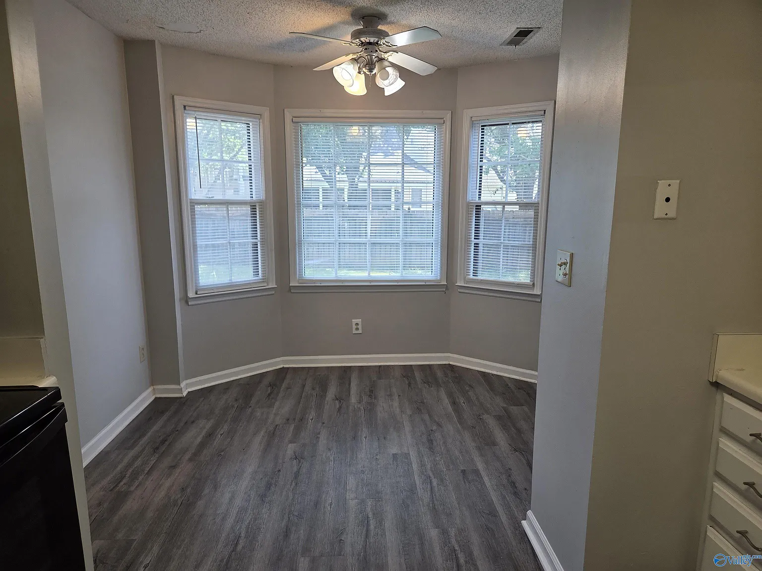 3 bed, 2.5 bath, 1608 sqft, $1,650 — Photo 4