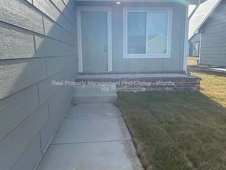 10607 E Kinkaid Ave — Photo 4