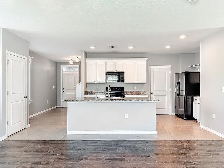 5202 San Palermo Dr — Photo 35