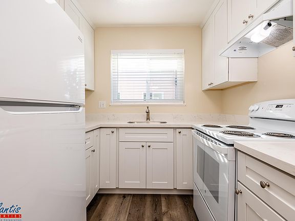 4th image of 1570 Quebec Ct APT 1