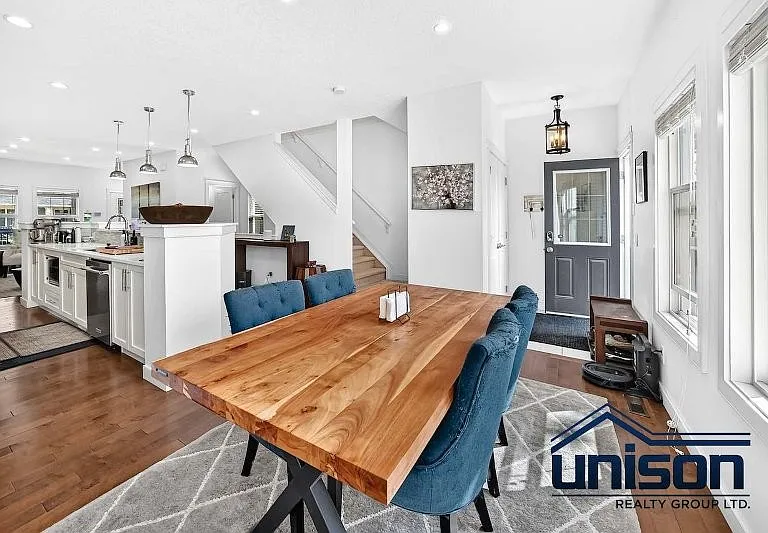 47 N Evanspark Rd NW — Photo 13