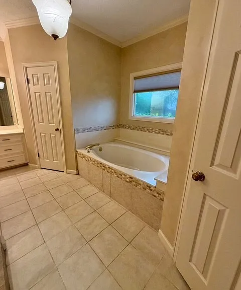 8200 Harrogate Hl — Photo 15