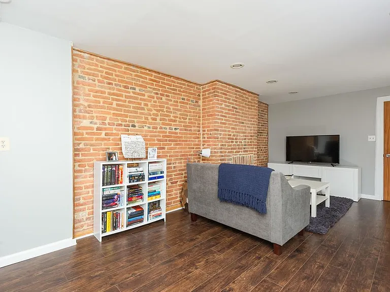 114 S Chester St #2 — Photo 3
