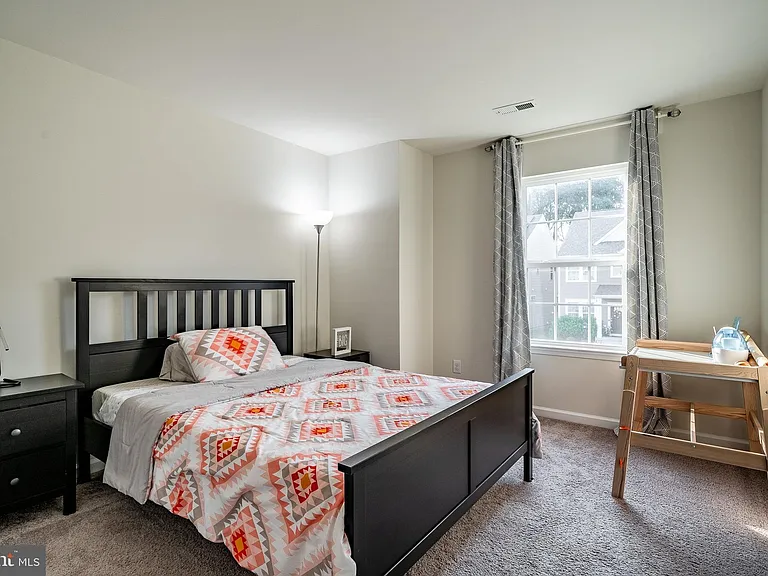 733 Sun Valley Ct — Photo 28