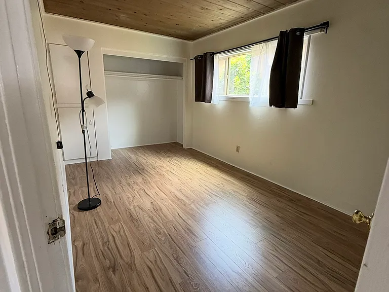 5026-28 Voltaire St #5026 — Photo 3