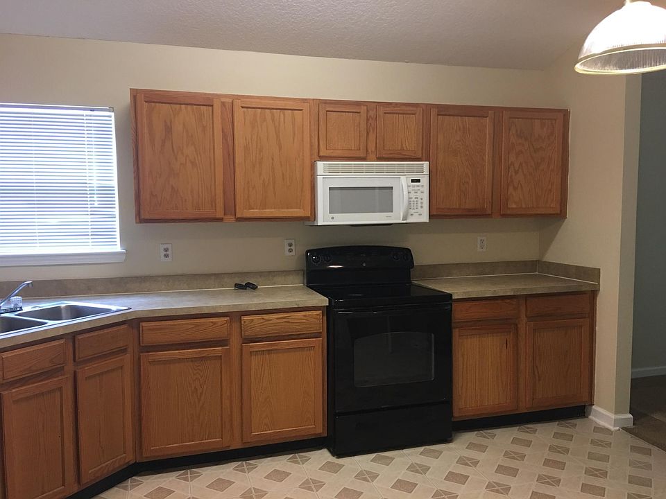 2nd image of 10405 Centerwood Ct
