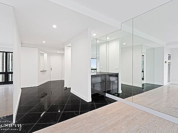 5th image of 721 5th Ave APT 50D