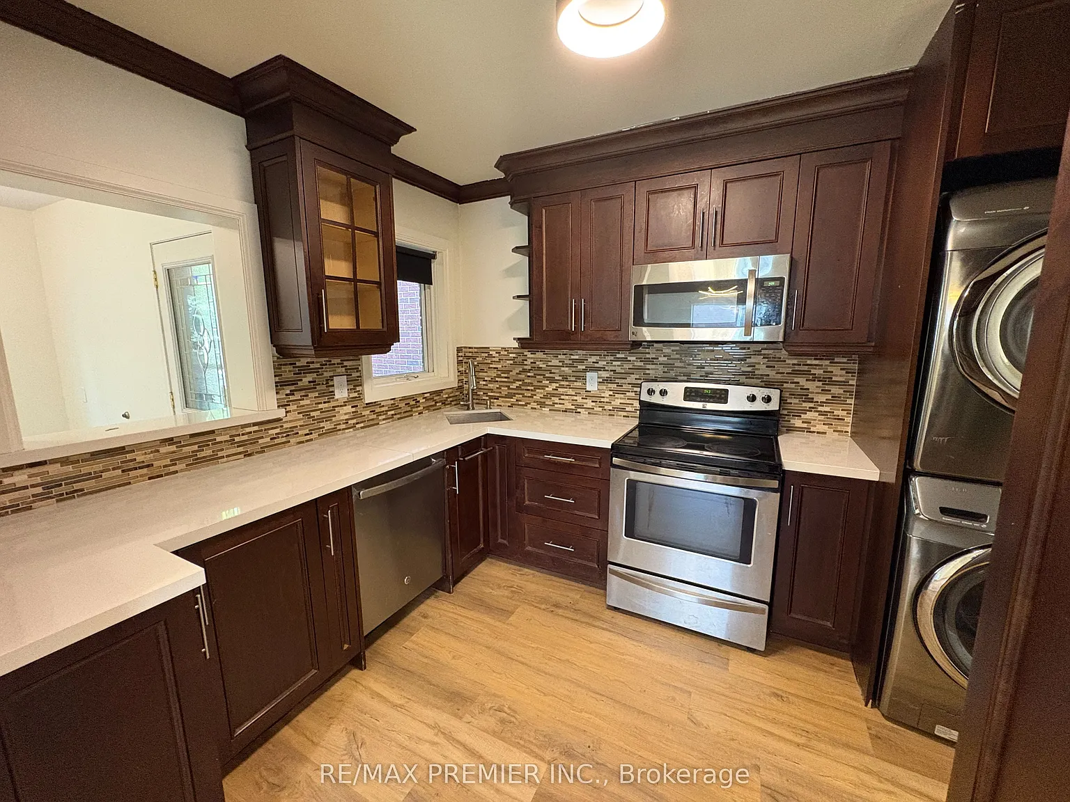 3 bed, $3,000 — Photo 3
