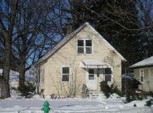 1434 Oneida St, Green Bay, WI 54304