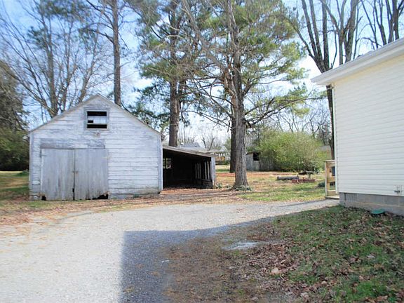 3rd image of 1503 Cannon Blvd