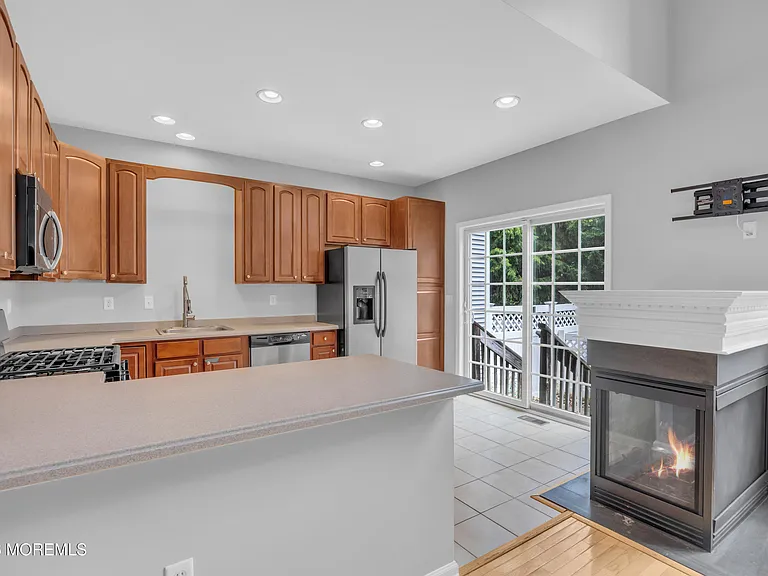 10 Deepwater Cir — Photo 10
