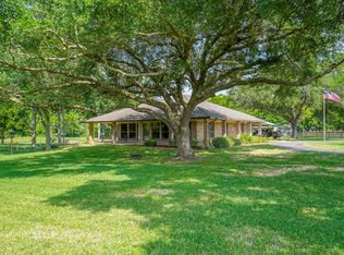 125 Twin Ln, Rosenberg, TX 77471