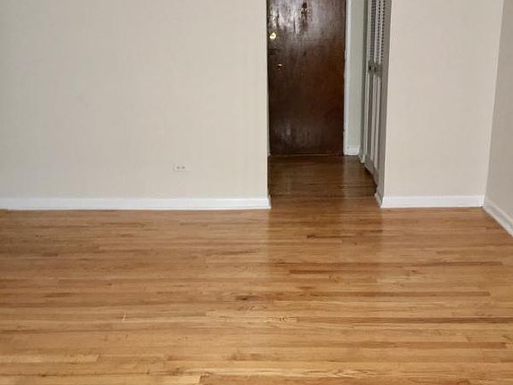 4th image of 6011 N Winthrop Ave