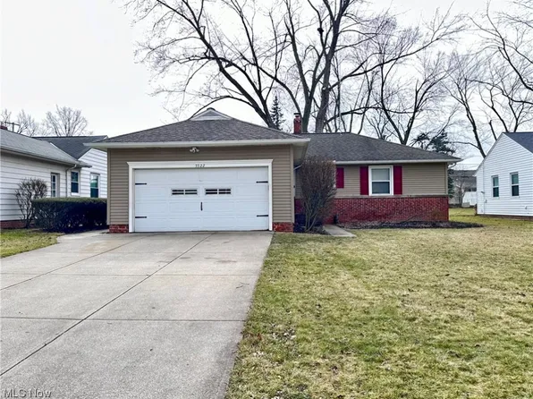 5522 Dorset Rd, Lyndhurst, OH 44124