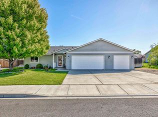 590 Tanglewood Dr, Richland, WA 99352