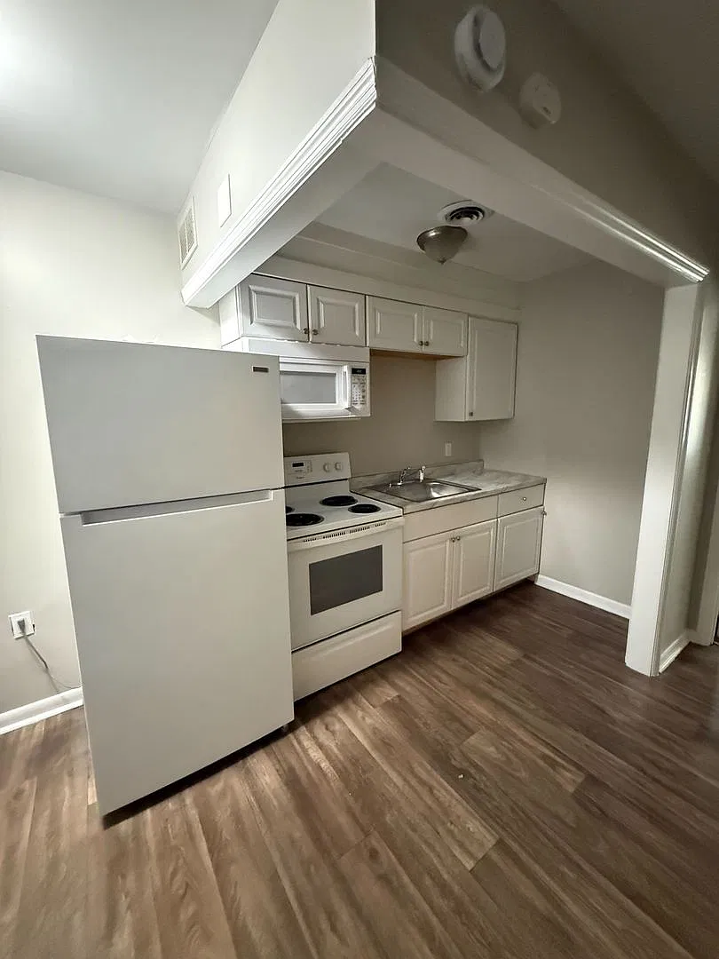 Flint Street Apartments — Photo 4