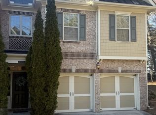 7900 Glisten Ave, Sandy Springs, GA 30328