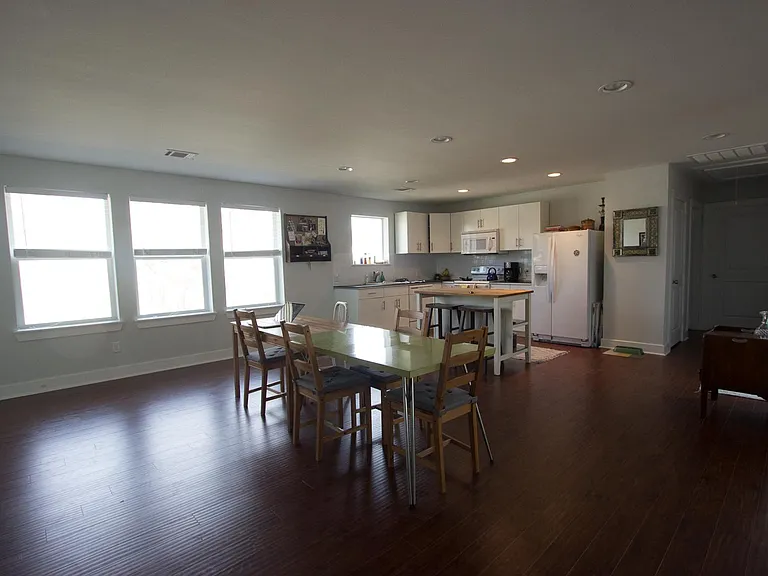 Kitchen includes all appliances including microwave