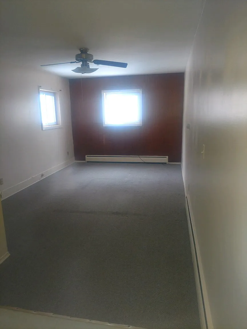 463 Elmgrove Rd APT 3 photo 1