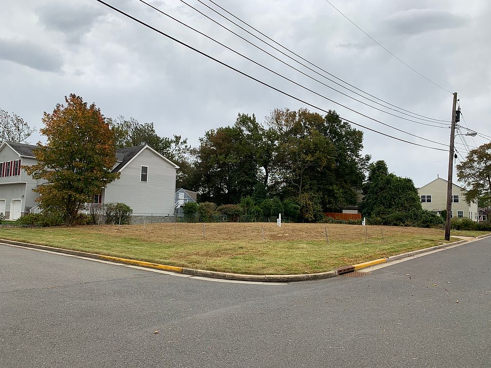 1st image of 181 Woodland Ave