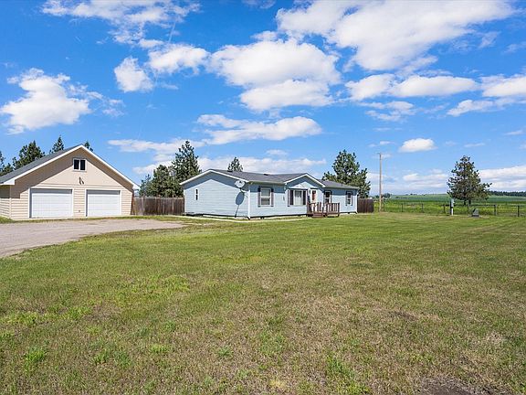 5th image of 40077 Mountain Vista Ln