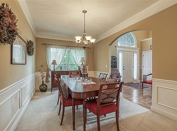 5th image of 1421 NE Whitestone Dr