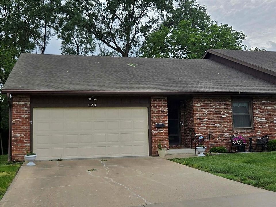 1st image of 128 S Ryans Way