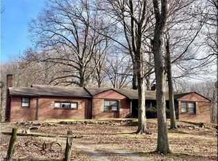 9273 Sharrott Rd, Poland, OH 44514