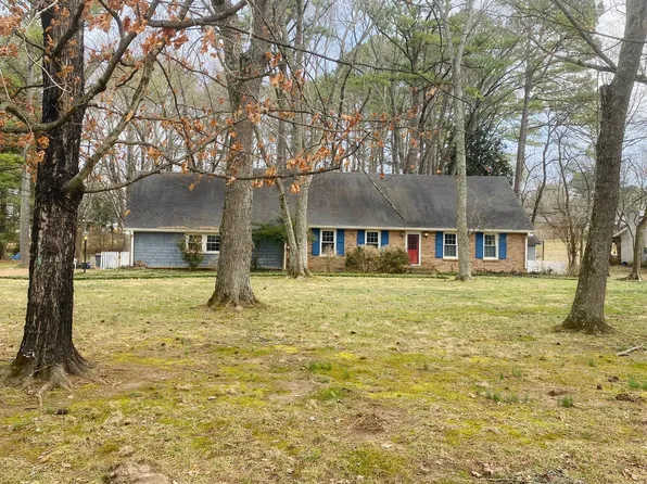 1202 Parker Pl, Brentwood, TN 37027