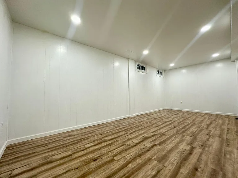4 Abbey Bridge Ct — Photo 38