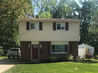 209 Parkway Dr, Eastlake, OH 44095