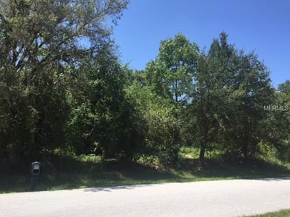 2nd image of 32528 Greenwood Loop