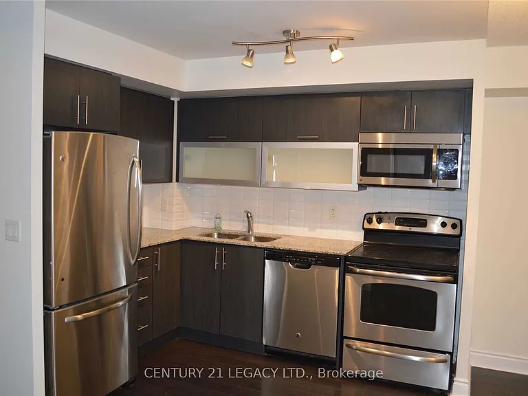 28 Ted Rogers Way #1510 — Photo 3