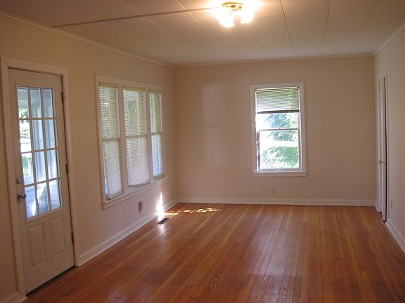 3rd image of 2177 Lawndale Ave