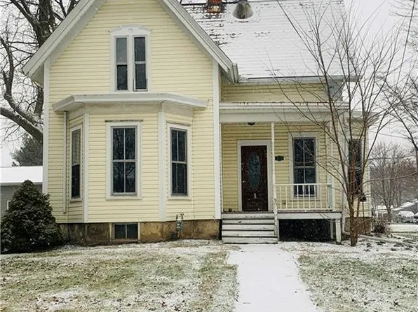 204 Elm St, Wellington, OH 44090