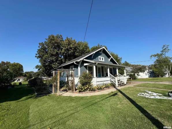 2305 E Clark St, West Frankfort, IL 62896