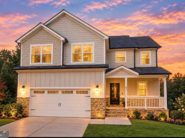 67 Seabiscuit Ct, Newnan, GA 30263