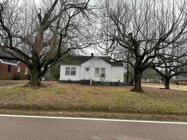 18 Charles Ave, Munford, TN 38058