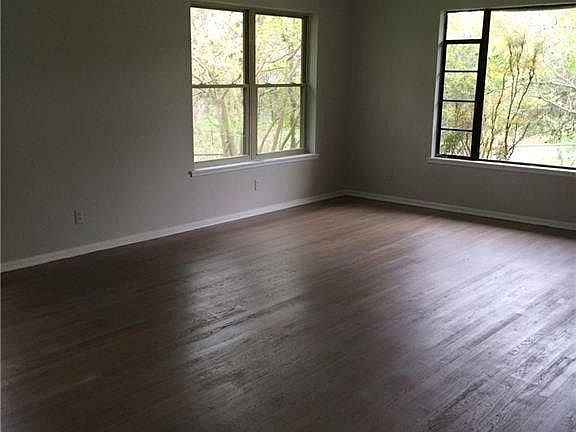 5th image of 161 New York Ave