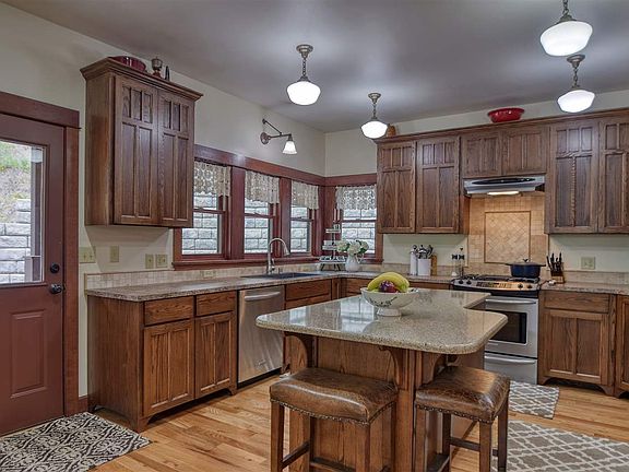 5th image of 3105 E Meadowcreek Ln