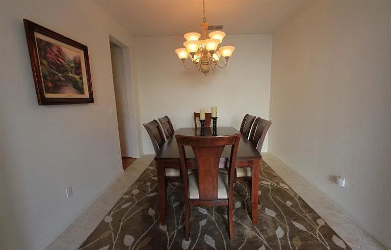 4 bed, 2481 sqft, $3,250 — Photo 4